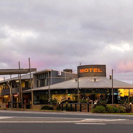 Station Motel Parkes Exterior foto